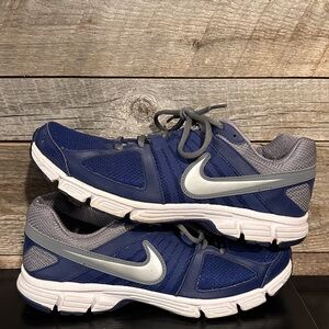 Nike Downshifter 5 Men’s  Blue and Gray Athletic Shoes